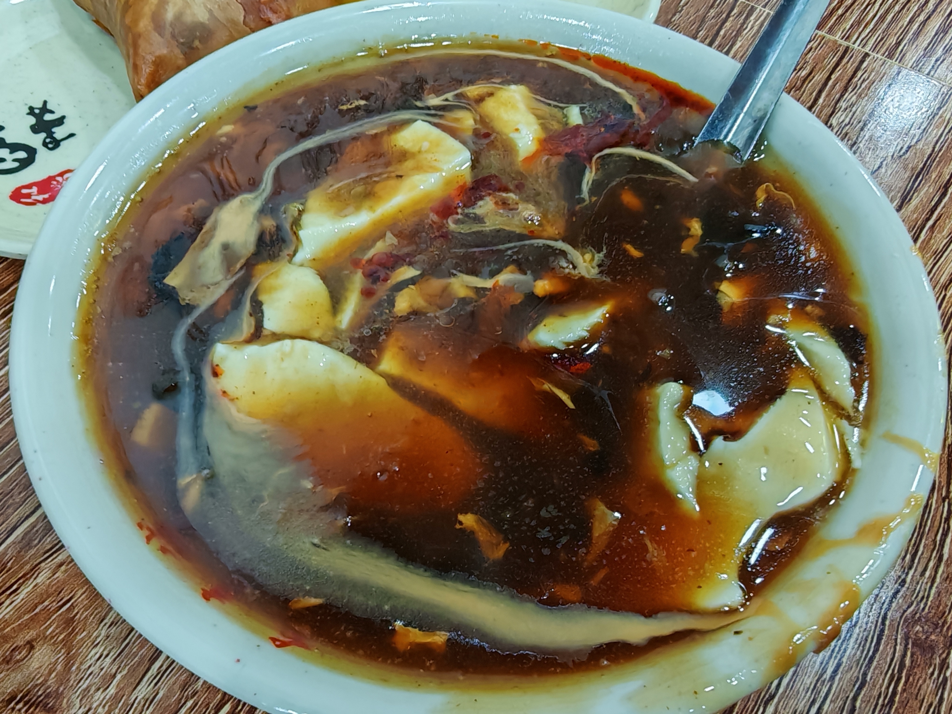 早上好呀老铁们，早餐都吃过了吧，豆腐脑配果子豆浆才是最佳搭配，大家今天都吃啥好吃