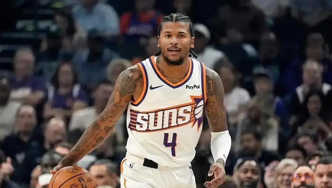 数据摆在这儿，简直就是一记响亮的耳光。
 
看看狄龙·布鲁克斯，去了太阳队，场均