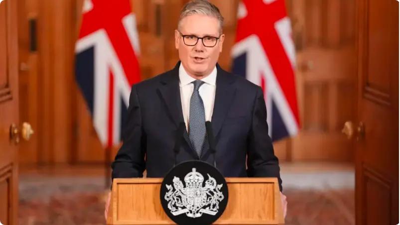 这几天英国比较着急。英国看到美国打了伊朗了。没有叫英国参与。英国现在着急了。英国