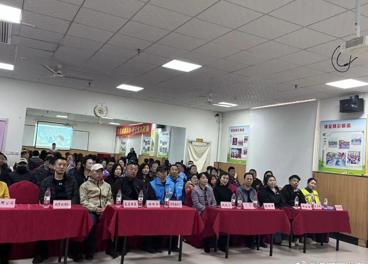 【区残联与星之家孤独症托养中心联合开展“世界孤独症日”主题宣传活动】
有一种美好