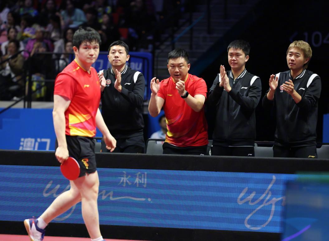 乒乓球男团决赛，上海队已经明牌了，北京队有可能会采取山东女团的战术！
今晚的全运