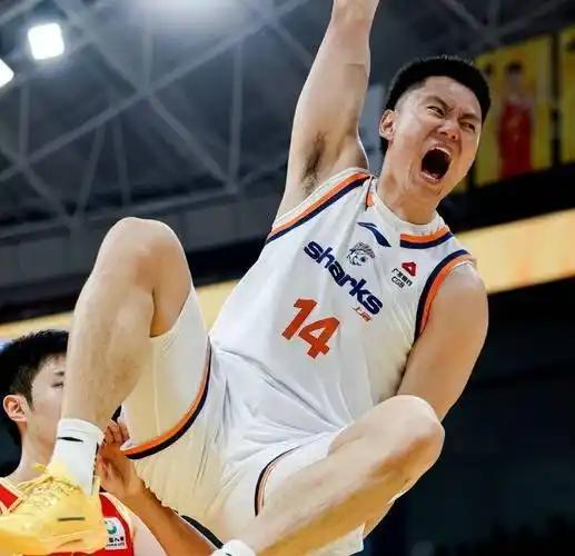 上海男篮发声明说对兴奋剂“零容忍”，可大白边5月6日查出阳性后，硬是又上场打了5