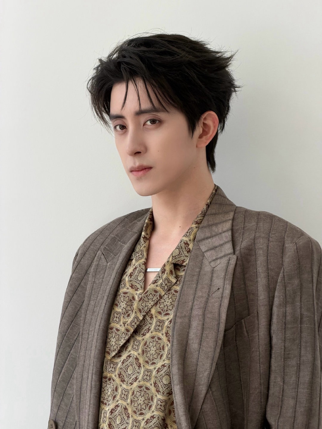 敖瑞鹏 ｜活动造型敖瑞鹏为新作《不二之臣》剧宣。预热活动造型他身 Emporio