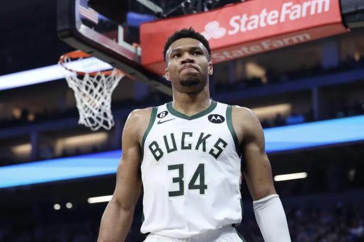 字母哥刷10项里程碑：独享NBA历史、雄鹿队史、本赛季第一！
在结束的雄鹿140