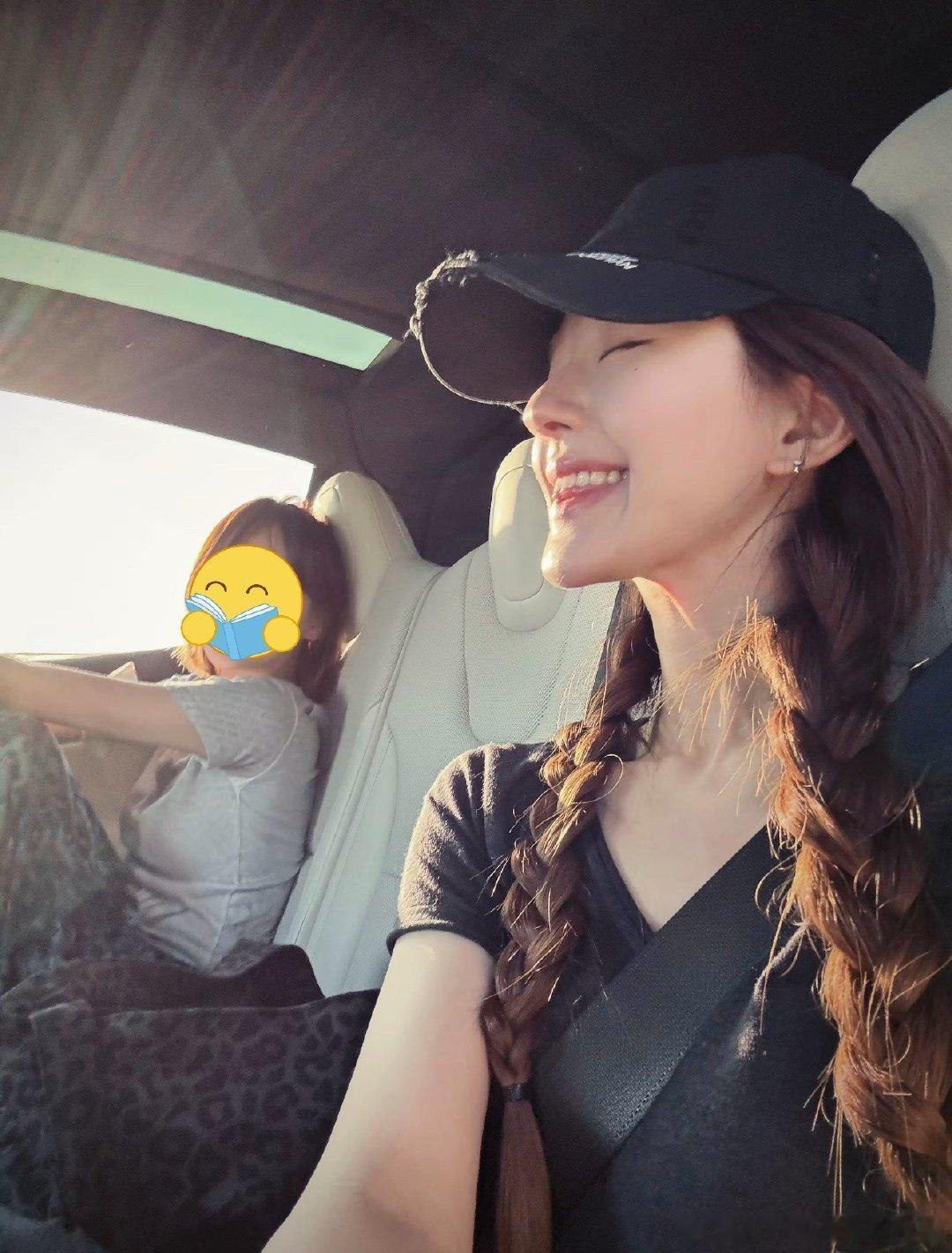 赵露思🫘一下更新了48张图片，绝了