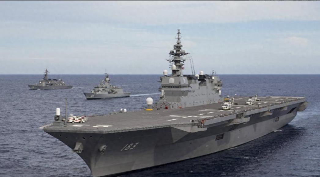 日本航母真的出港了！西太平洋上空火药味渐浓，高市早苗话音刚落，普京就下了一步狠棋