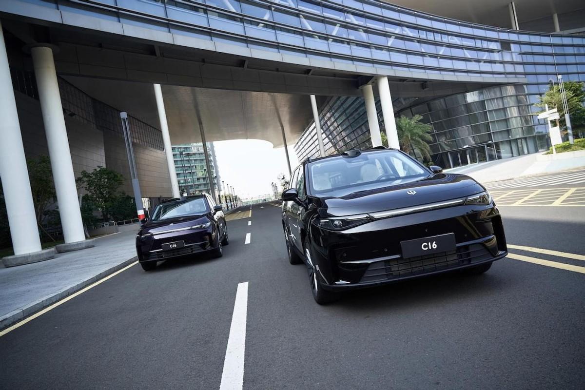 让一家老小都满意！春节出游怎么选大六座？
 
提到春节，你最先想到什么？相信大多