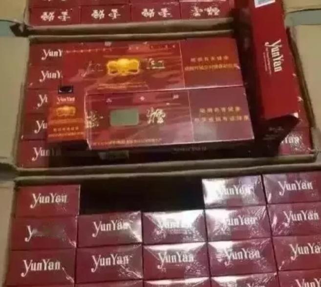 湖北武汉，常某经营超市且有烟草专卖许可证，为多盈利花百万购近2万条香烟囤货，遭同