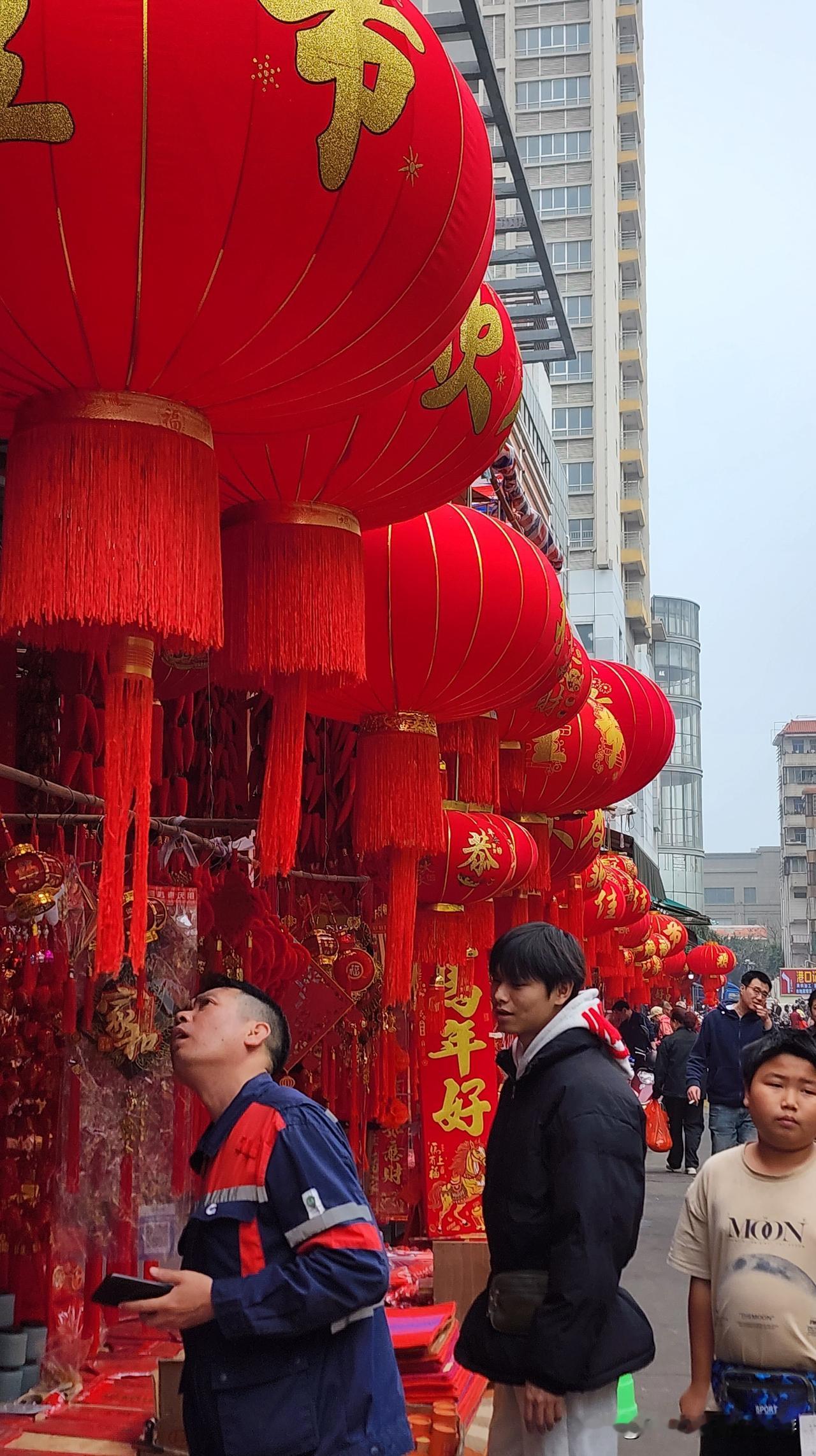 防城港金海市场
大！全！人气高！
分为2个区
1区农贸市场
2区海鲜区
东西很全