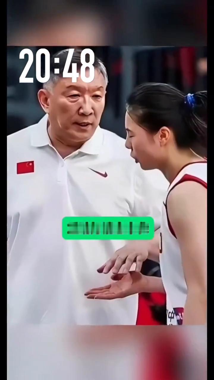 重磅好消息来袭，公鲁明将启用紧急备案，重新召回李梦回归国家队。
经过一场比赛的检