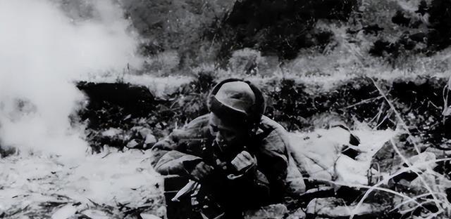 1987年张万年即将担任广州军区的司令员，干部们早早做好准备给他汇报工作。没想到