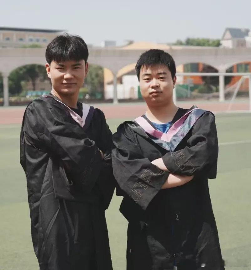 00后体育生在郑州用AI做外贸年销3000万从校园创业到年销3000万，00后用