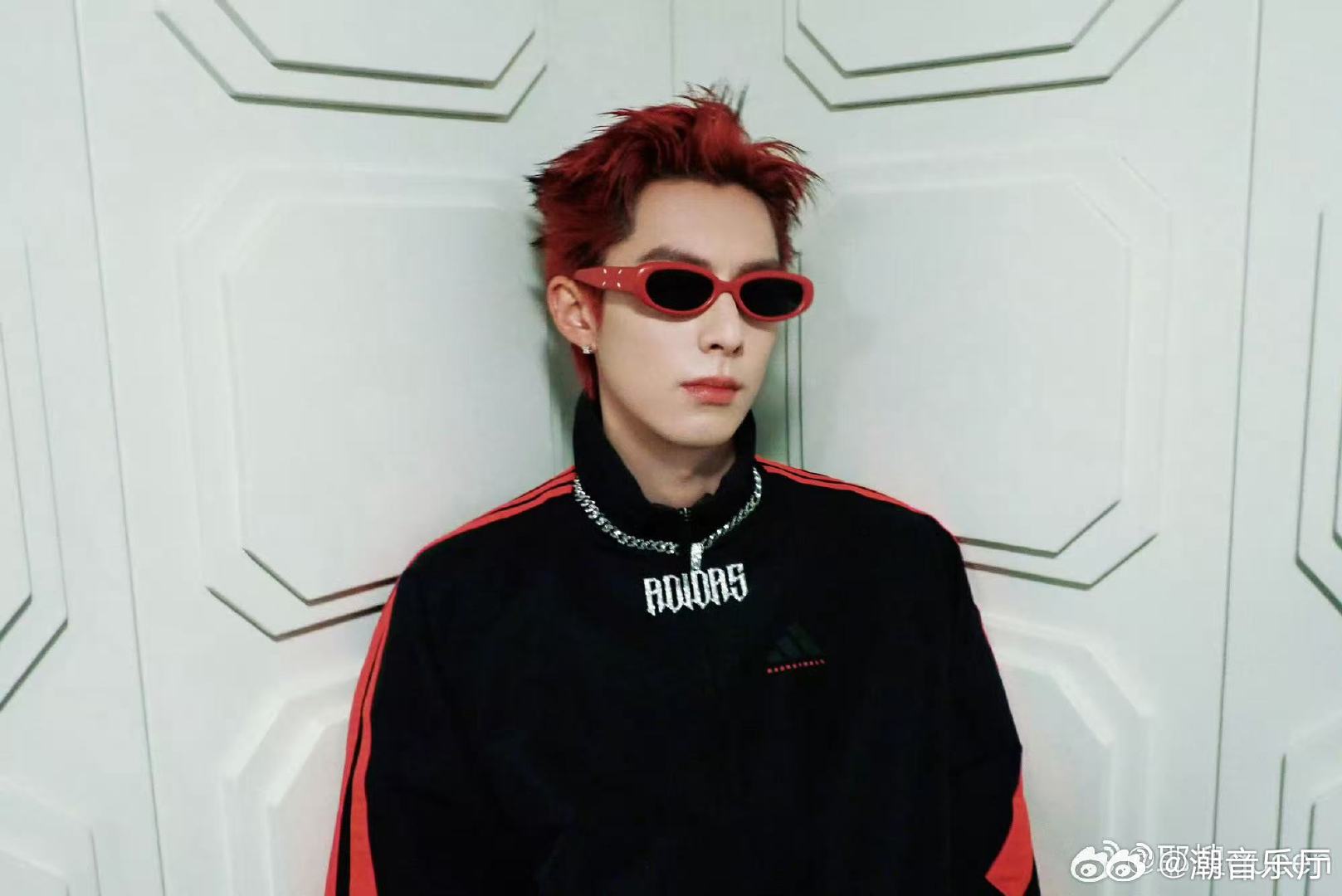 潘粤明王鹤棣cha了wakeup转场你好星期六你好星期六这段即兴太亮眼，潘粤明王