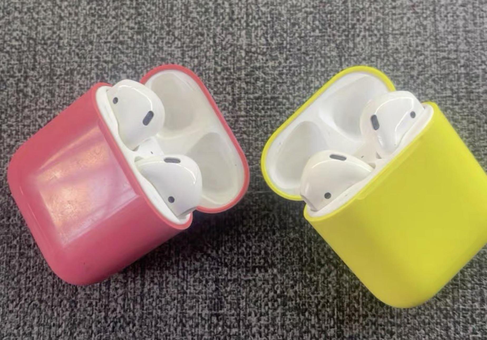 曝光的AirPods原型机显示，苹果曾计划推出多彩配色方案！