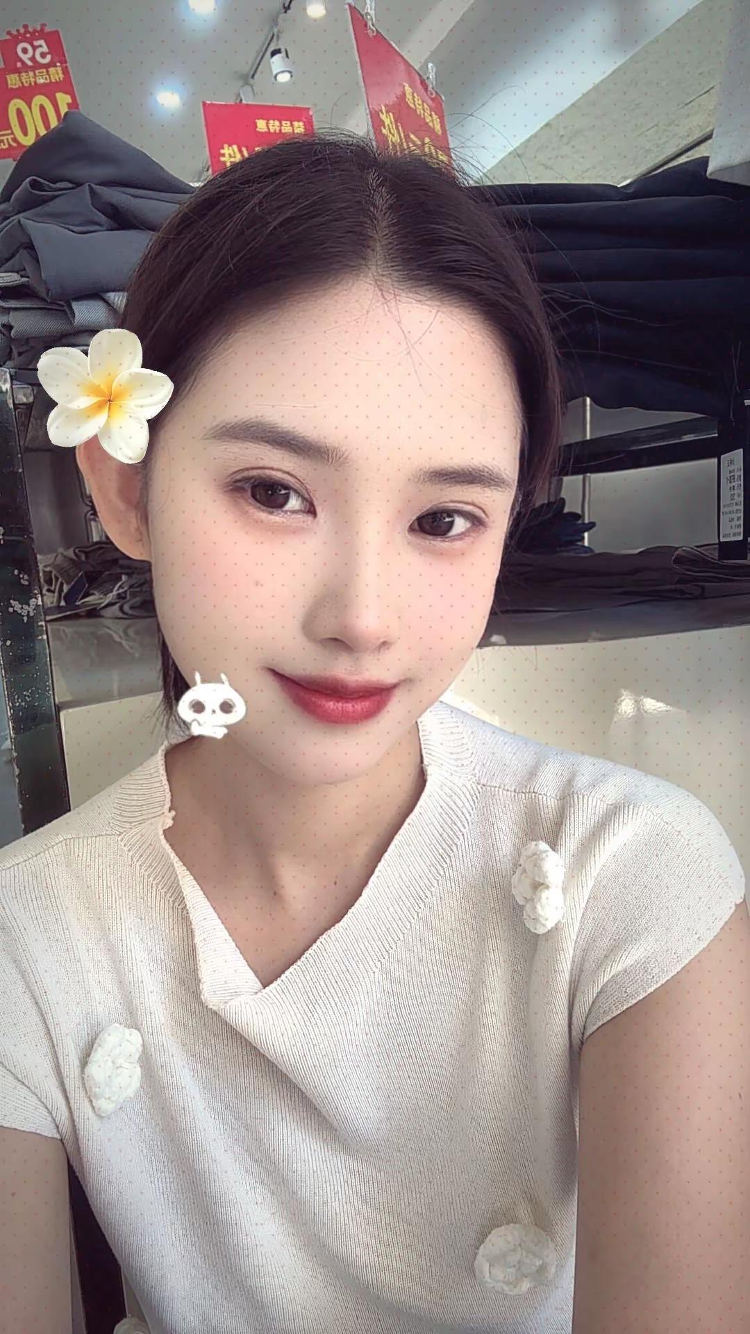 就算在上班我都带娃，只有自己带才放心