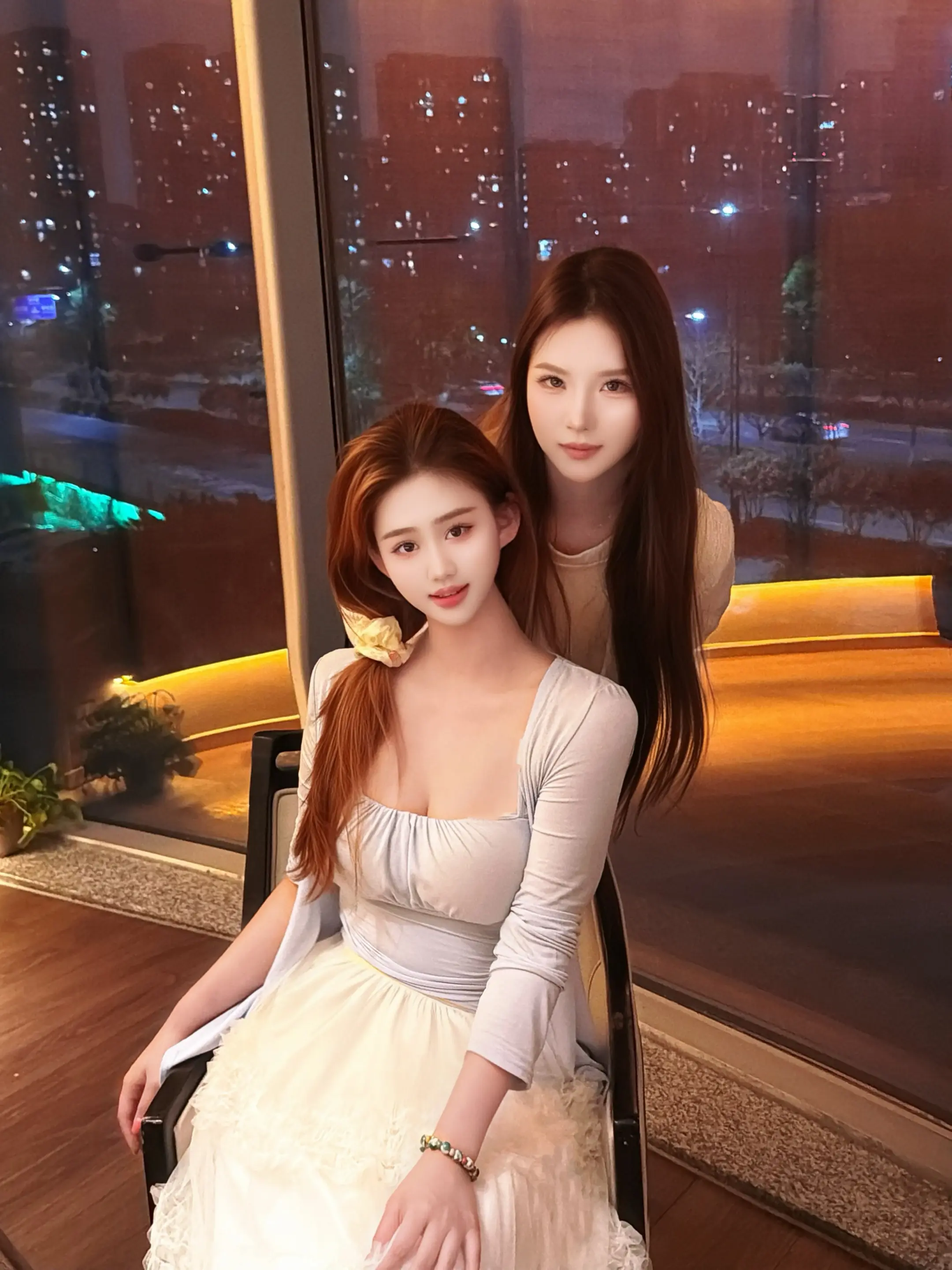 敌蜜拍个照✌️