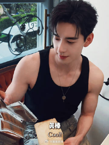 陈星旭对林一说你总顶我陈星旭过度健身吸引林一 谁懂这种反差！外表清爽斯文，私下疯