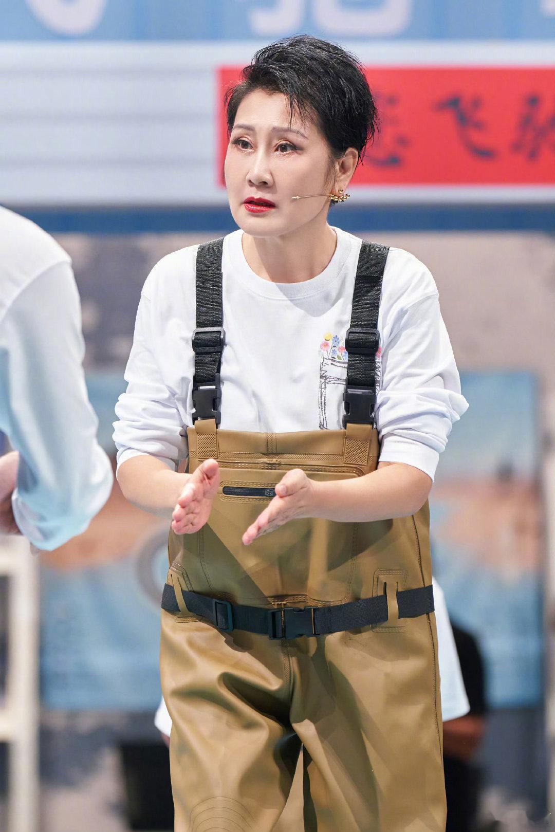 一看就是张凯丽自己写的张凯丽在王牌里澄清之前花少里做菜放醋引发的争议，此事再引发