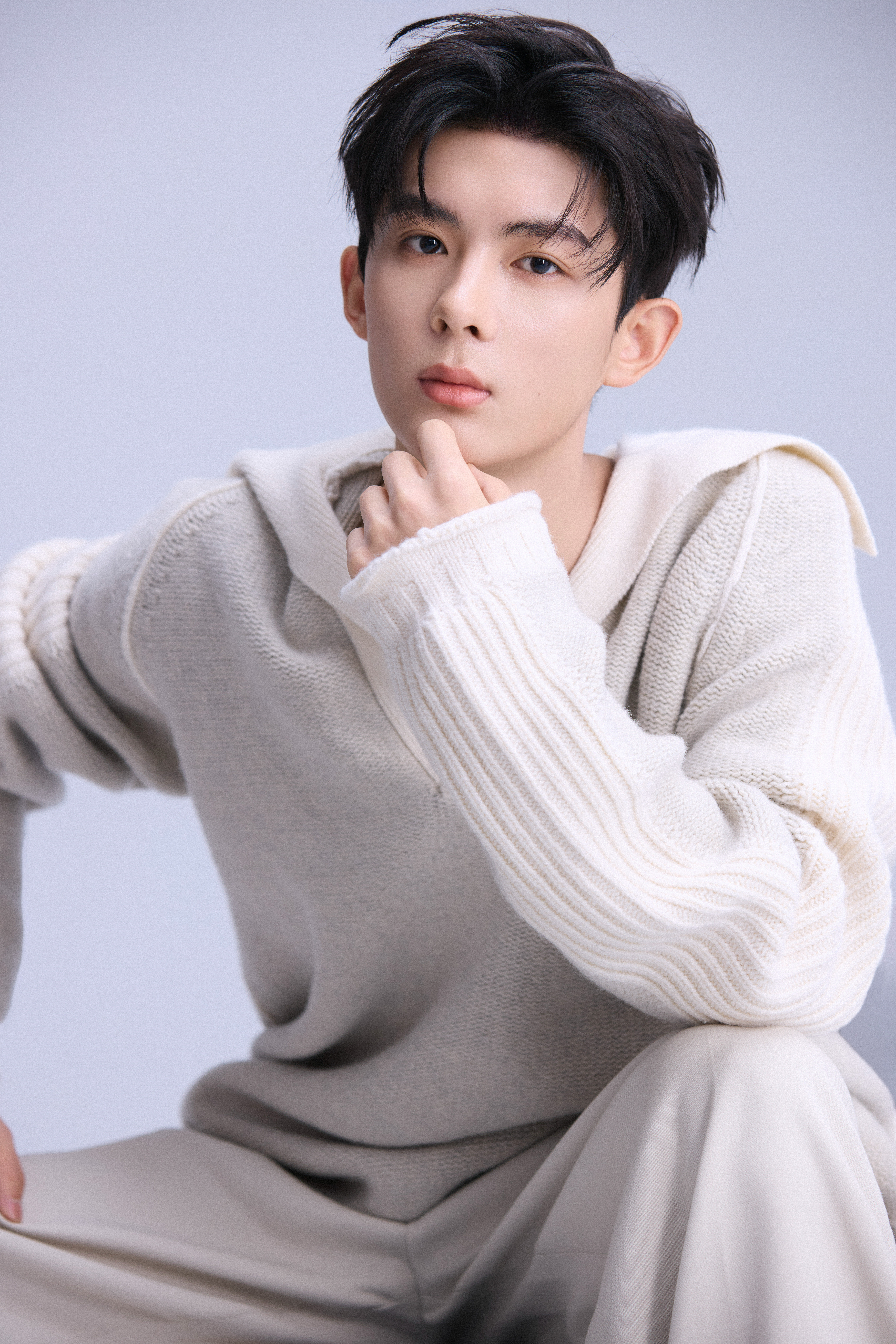 #得艺经纪的新人演员有点东西# 娱乐圈又来新人啦！这个男生不是之前在综艺《少年行