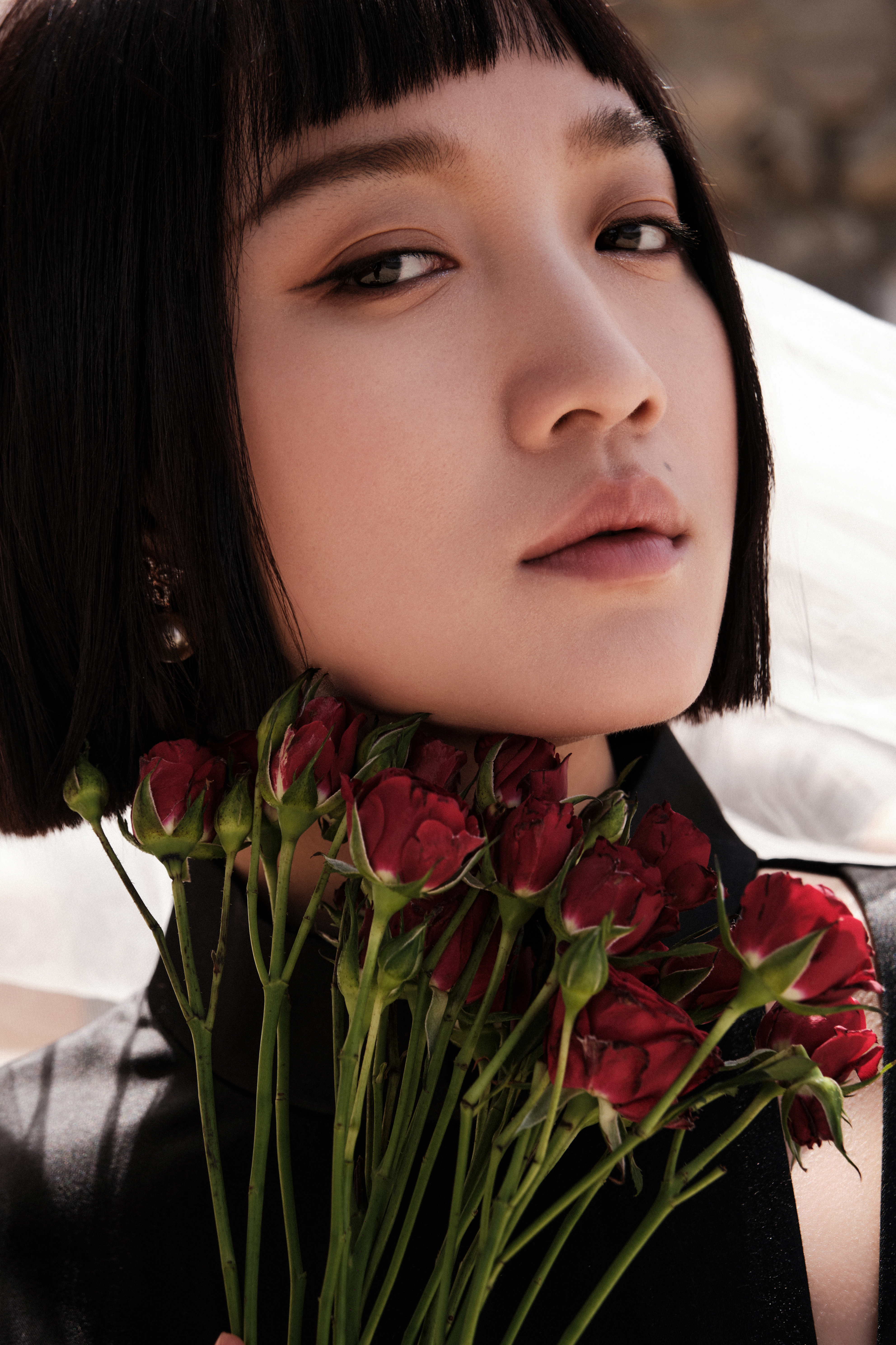 #不躺平俱乐部最终还是躺平了#主创现场改名，直接在电影节“补办婚礼”，好有趣！女