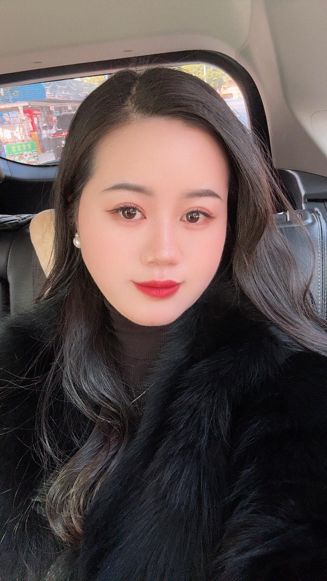 生活要尽心，心要随心，更要开心。