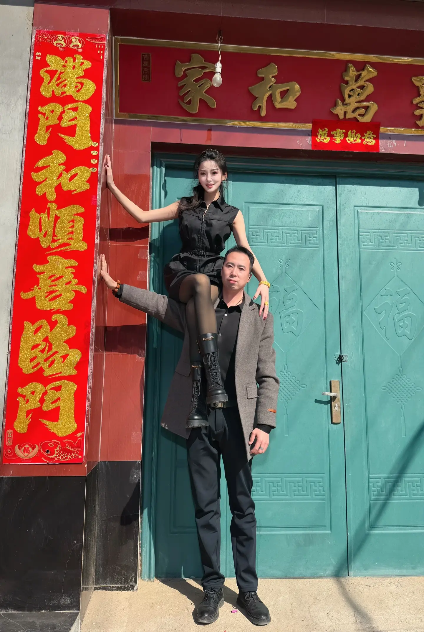 有没有想追我哥的？我哥有的是劲儿～哈哈