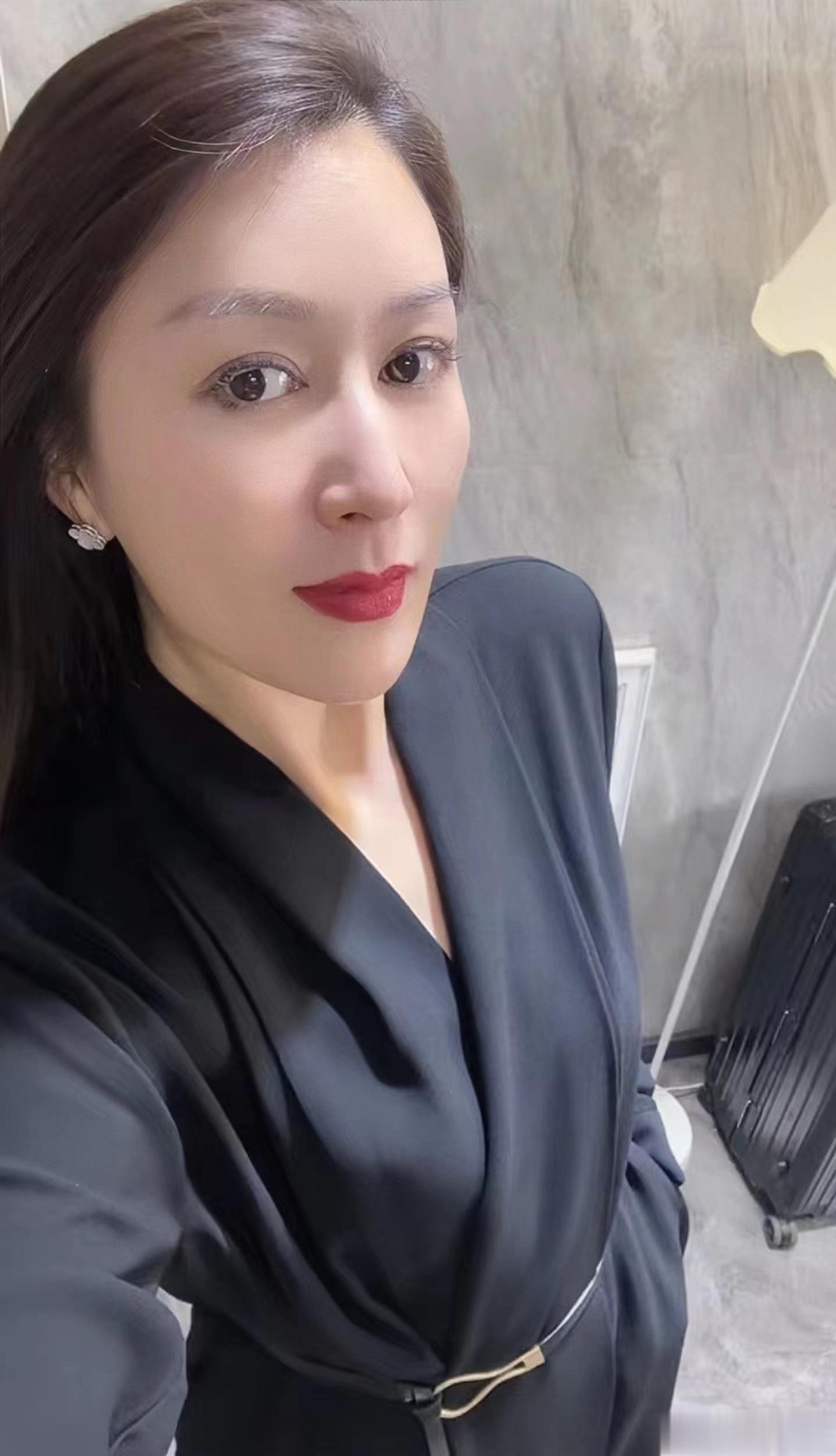 气质老板娘 ​​​