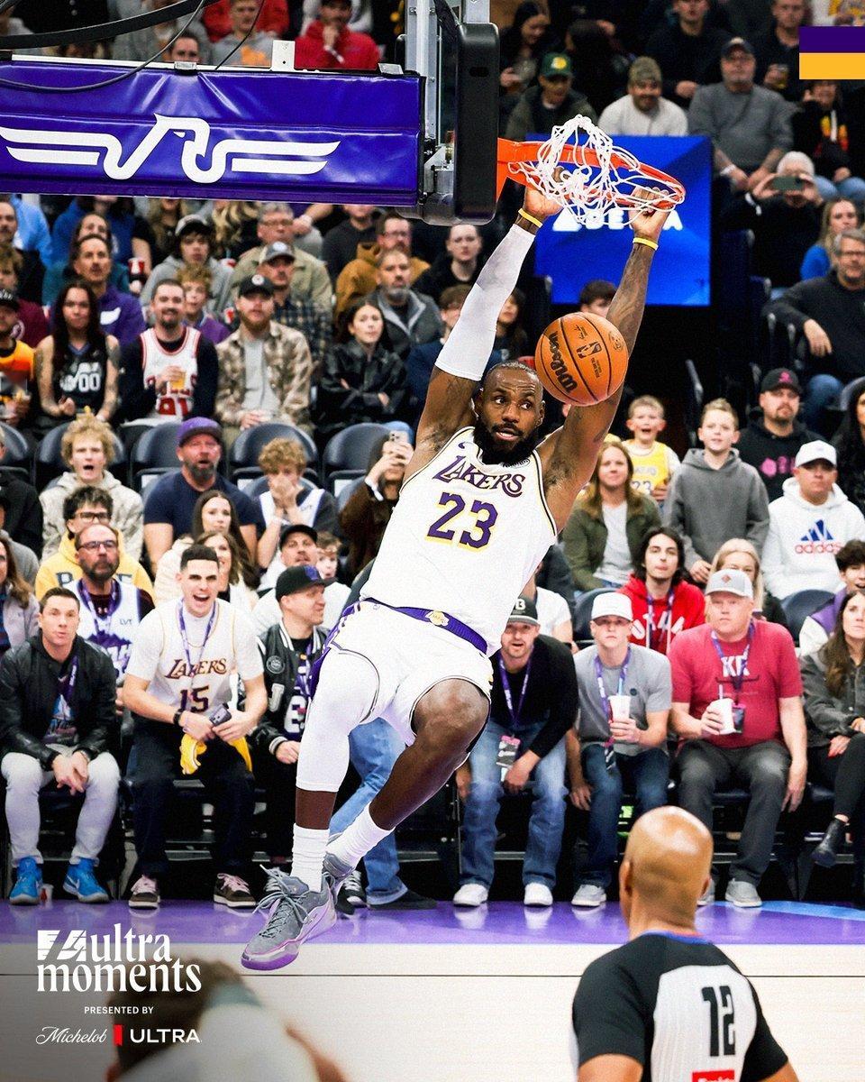 湖人队本赛季在关键比赛中取得6胜0负最后5分钟，比分差距在5分以内)