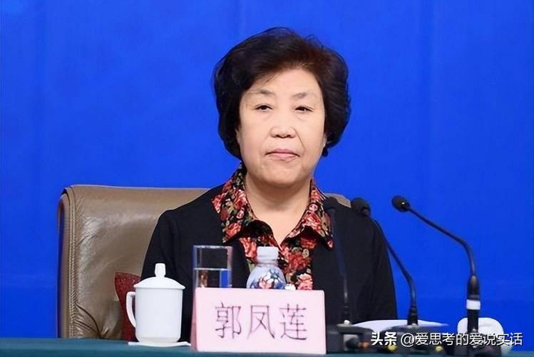 当年全国农业学大寨，如今郭凤莲却说死守老路富不起来‌

虎头山上那道石堰，垒了几