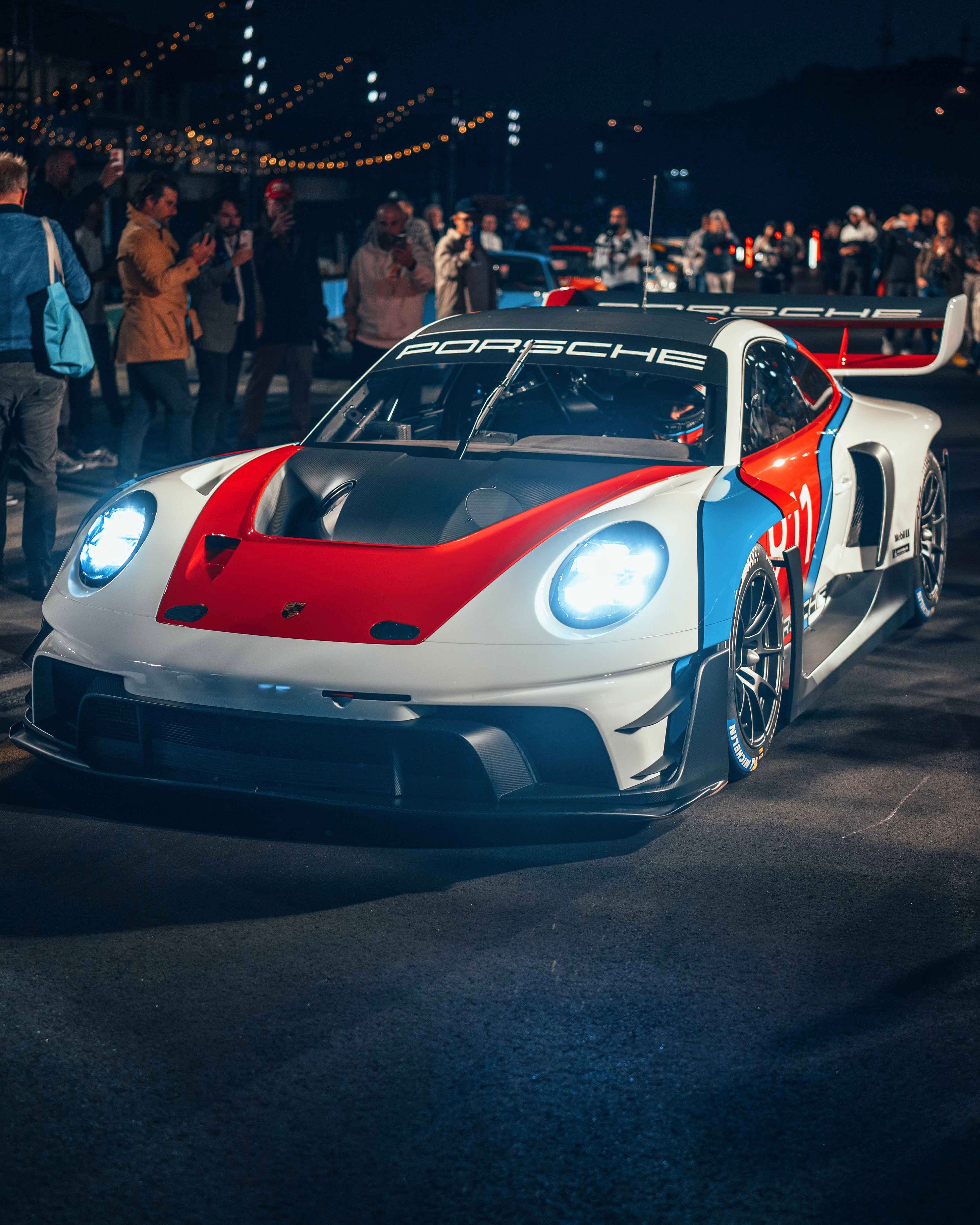 比GT3一圈快3秒的赛道日玩具保时捷 911 GT3 R rennsport是一