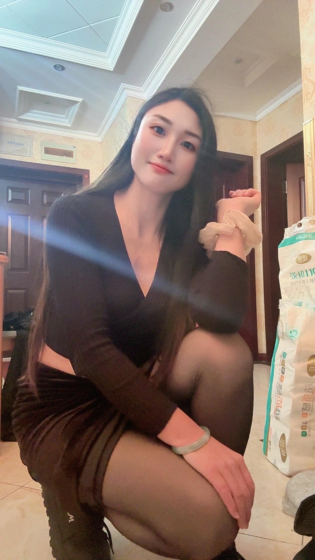 再婚的姐妹，你们想要的是搭伙过日子，还是这样的夫妻生活？
一见就笑，满心欢喜；