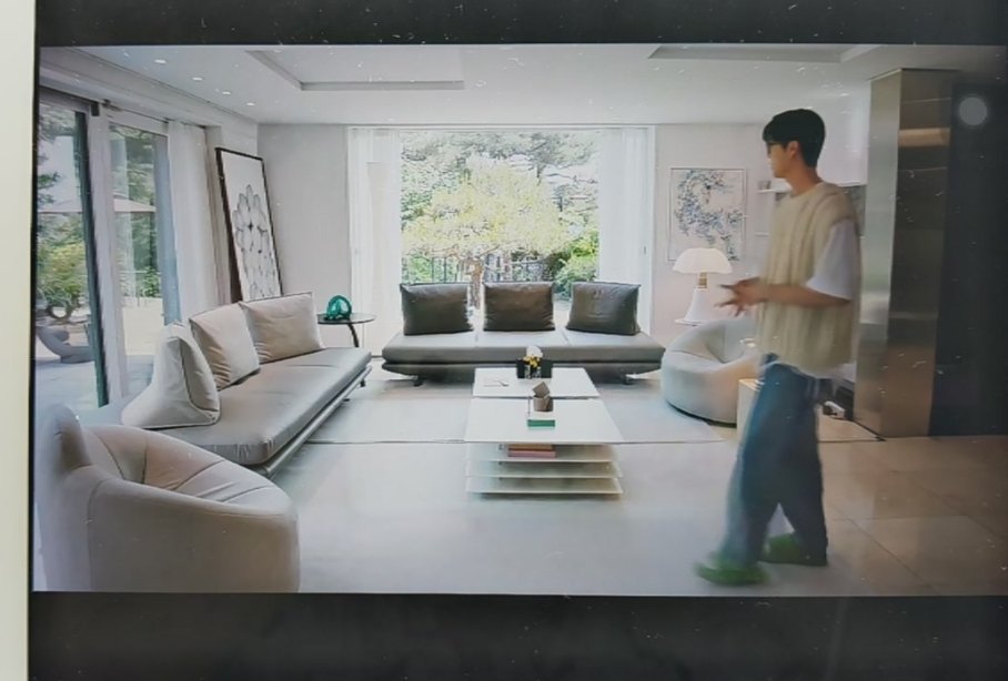 大概就是看上换乘恋爱了吧 