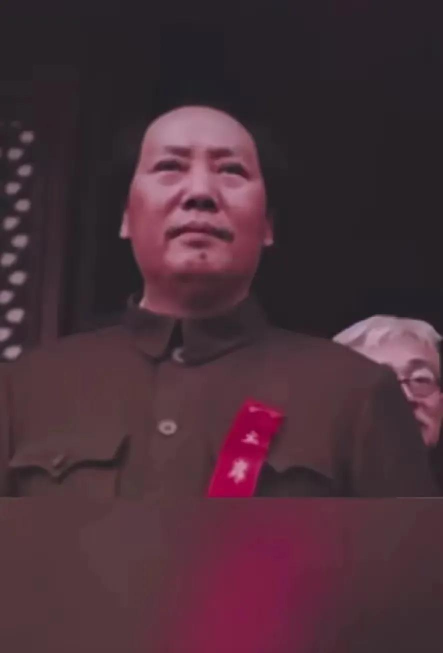 毛泽东思想核心是什么全心全意为人民服务，人民是历史的创造者，人民万岁！