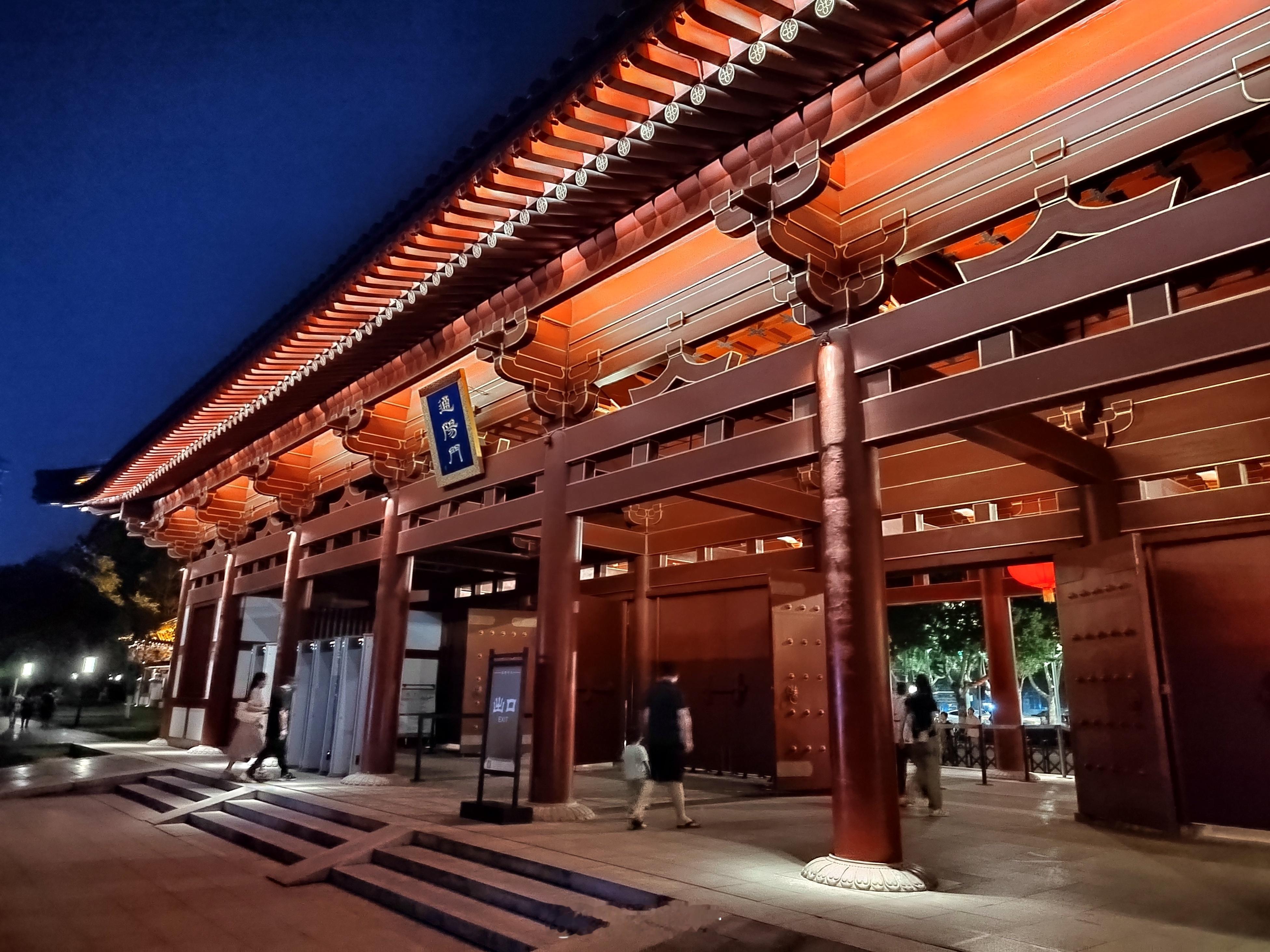 早点加入红歌队。 ​​​