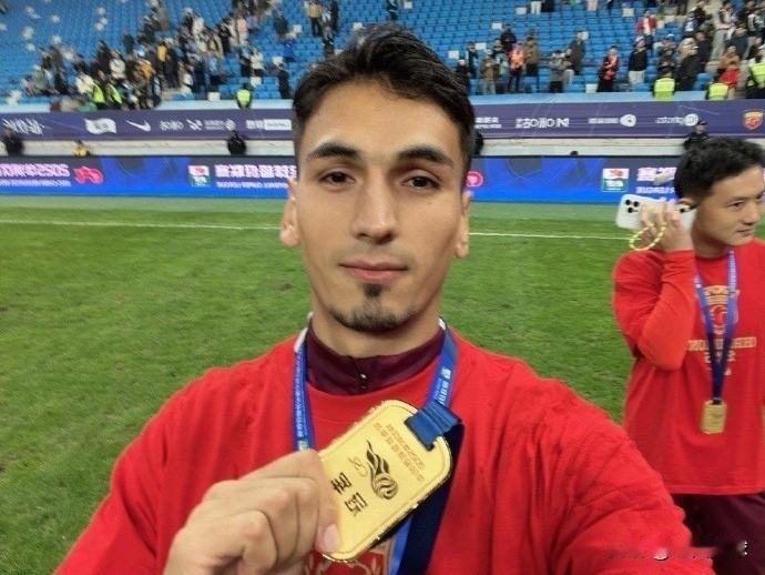 中超绯闻转会---阿布拉汗…据悉，河南队在冬窗的第一笔签约可能是阿布拉汗…阿布拉