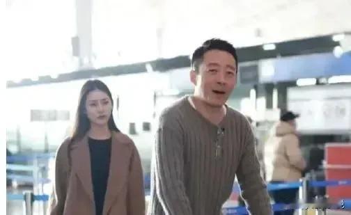 汪小菲求婚成功，忍不住官宣了：我的老婆来自台北，今天接受了我的求婚。我还是一样爱