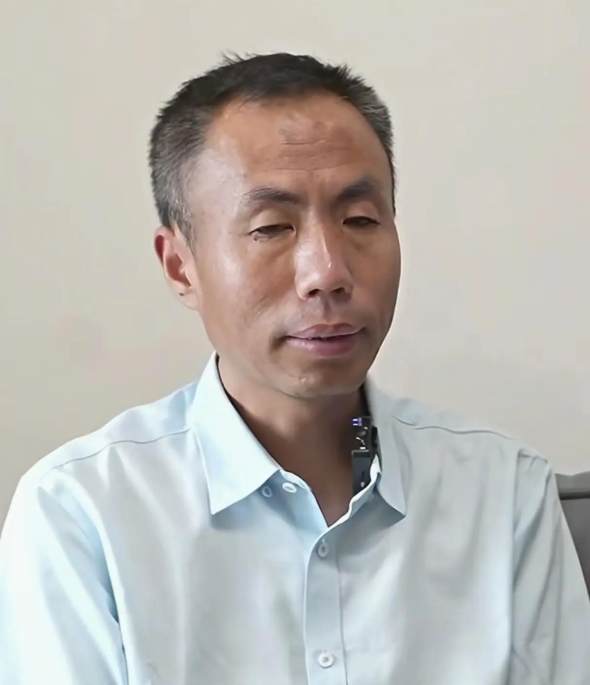 看到申军良说他找梅姨的过程，
没人觉得他说的话越听越让人觉得害怕吗？

申军良说