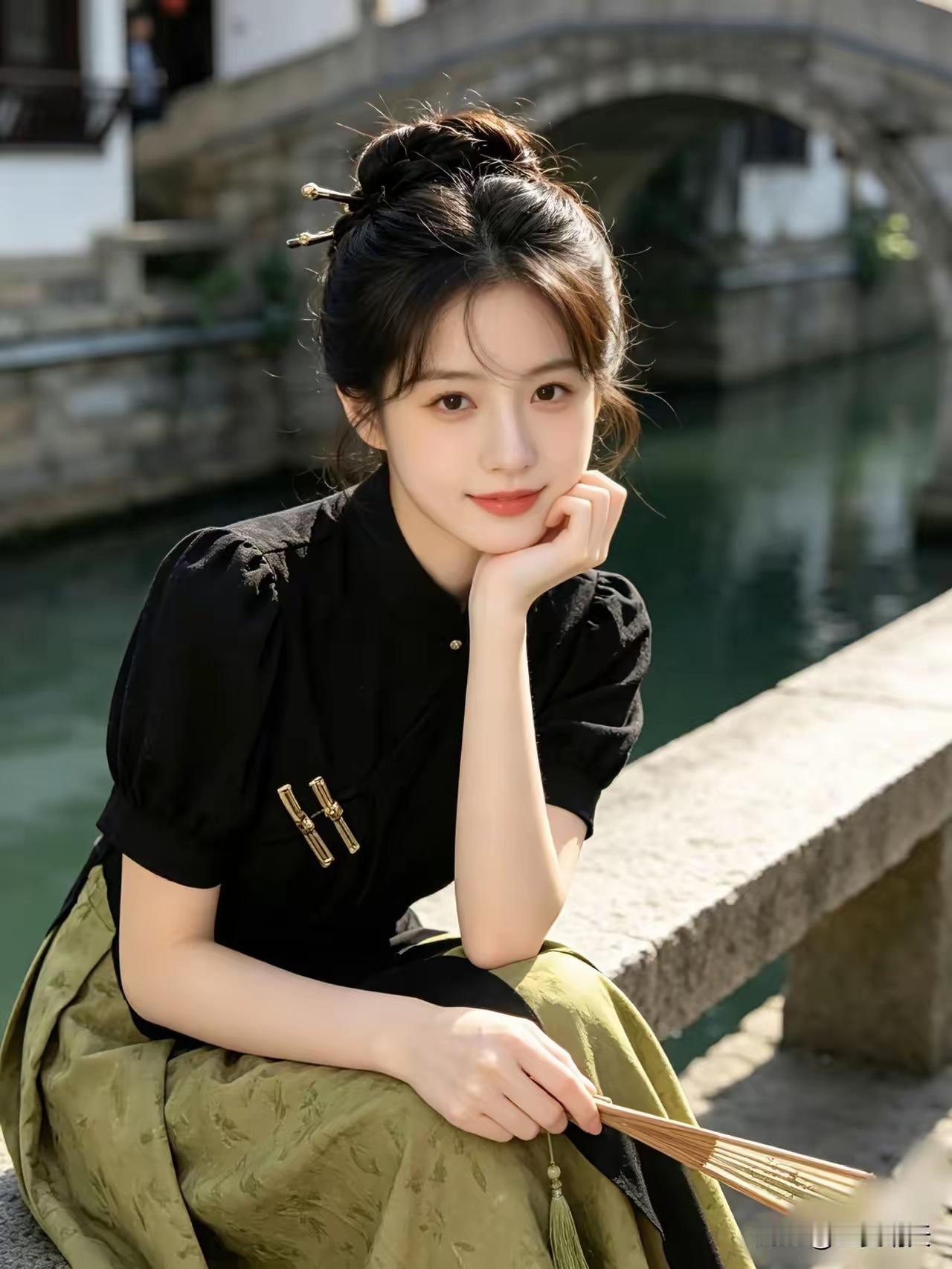 江南水乡，黑衣少女，古典韵味，唯美如画