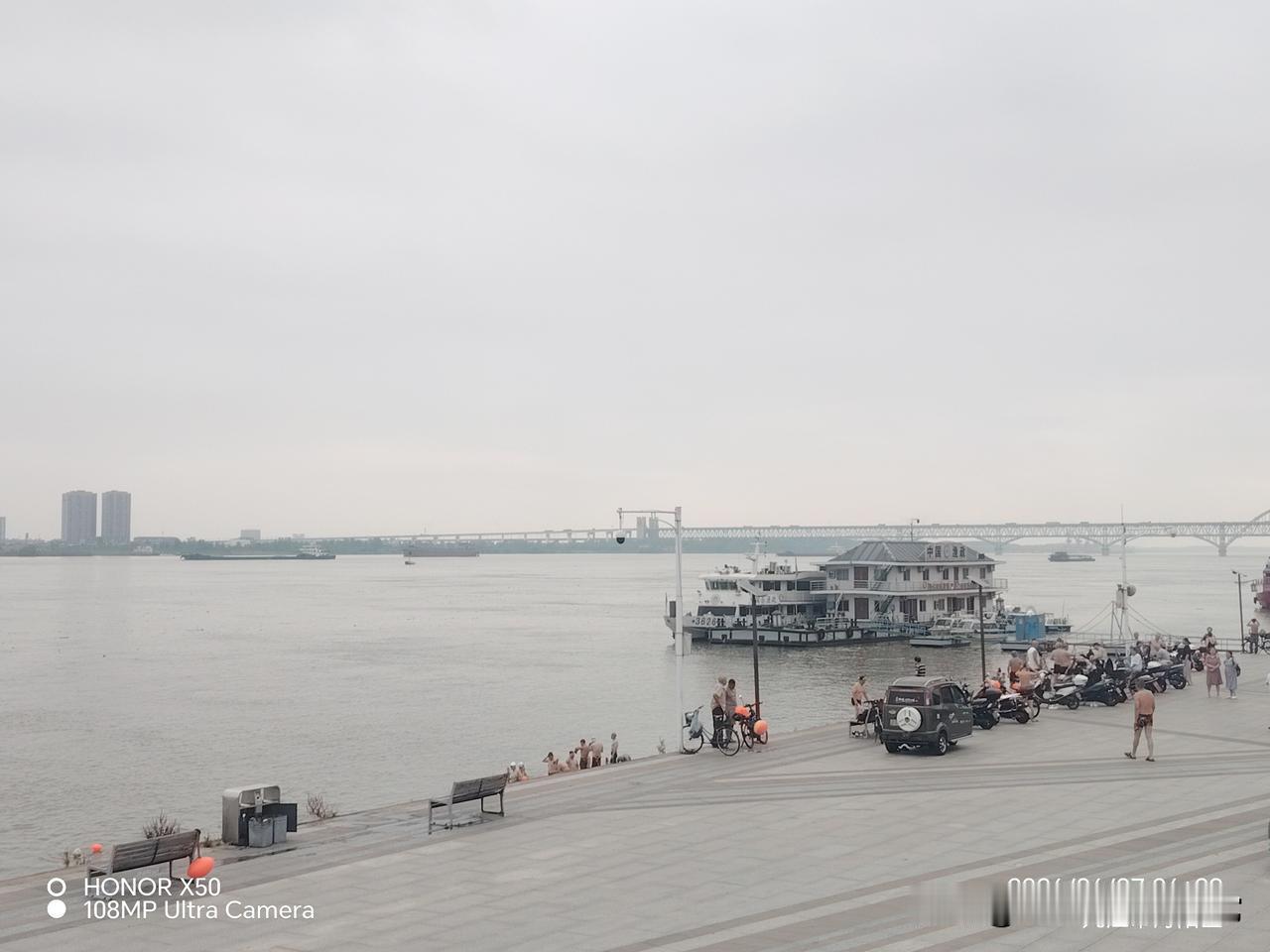 你当年是哪一届高考我高考是86年