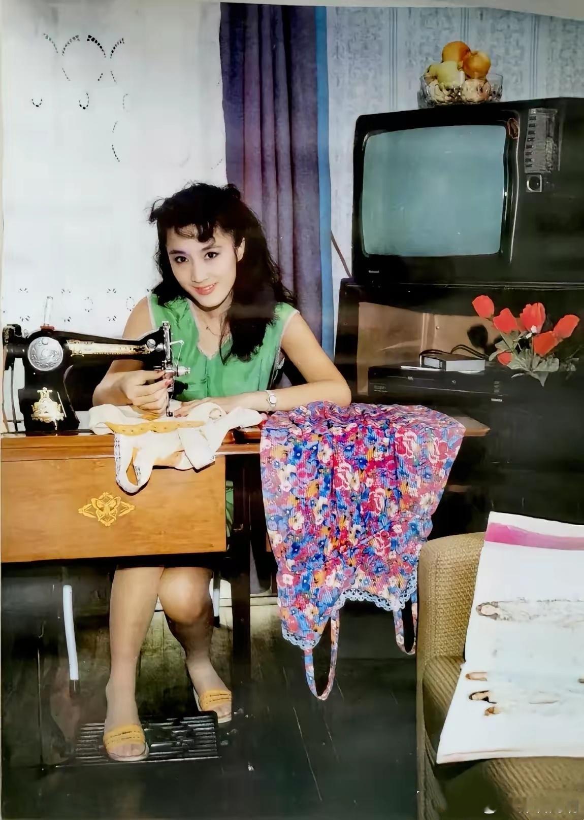 1992年，上海的普通家庭。[并不简单] ​​​