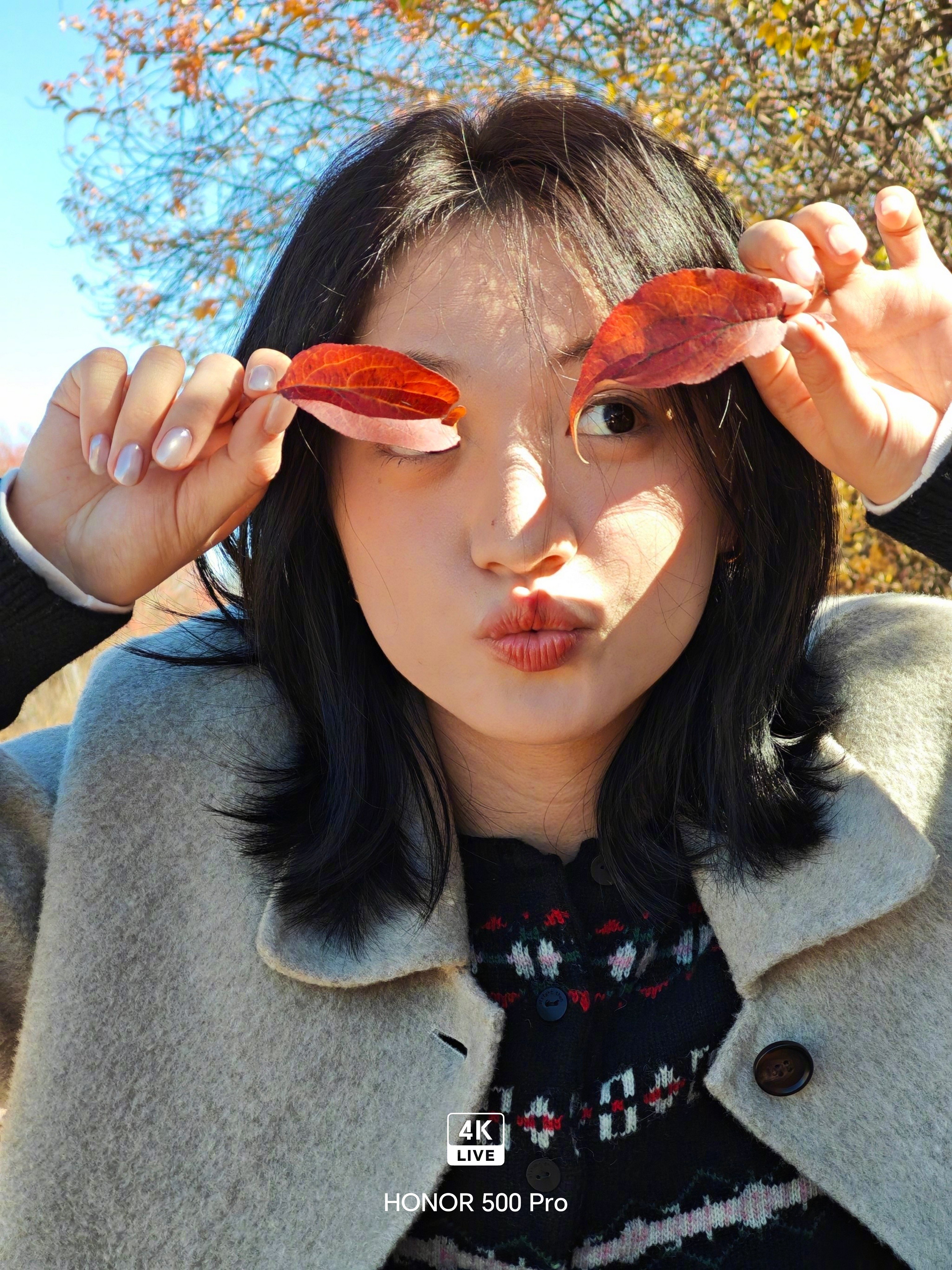 想在社交平台脱颖而出？就是你的秘密武器。荣耀500系列支持“破框而出”Live 