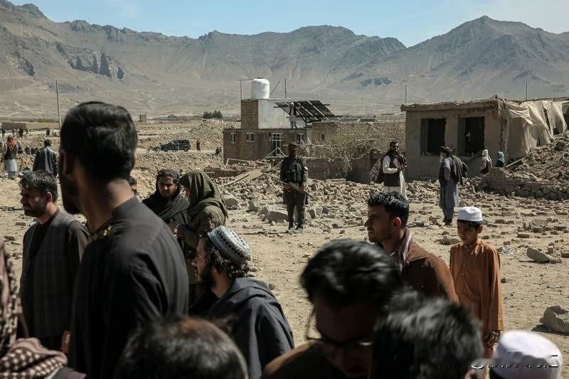 多国调整驻伊拉克兵力部署，这背后是中东紧张局势在作祟。美以对伊朗军事打击进入第三