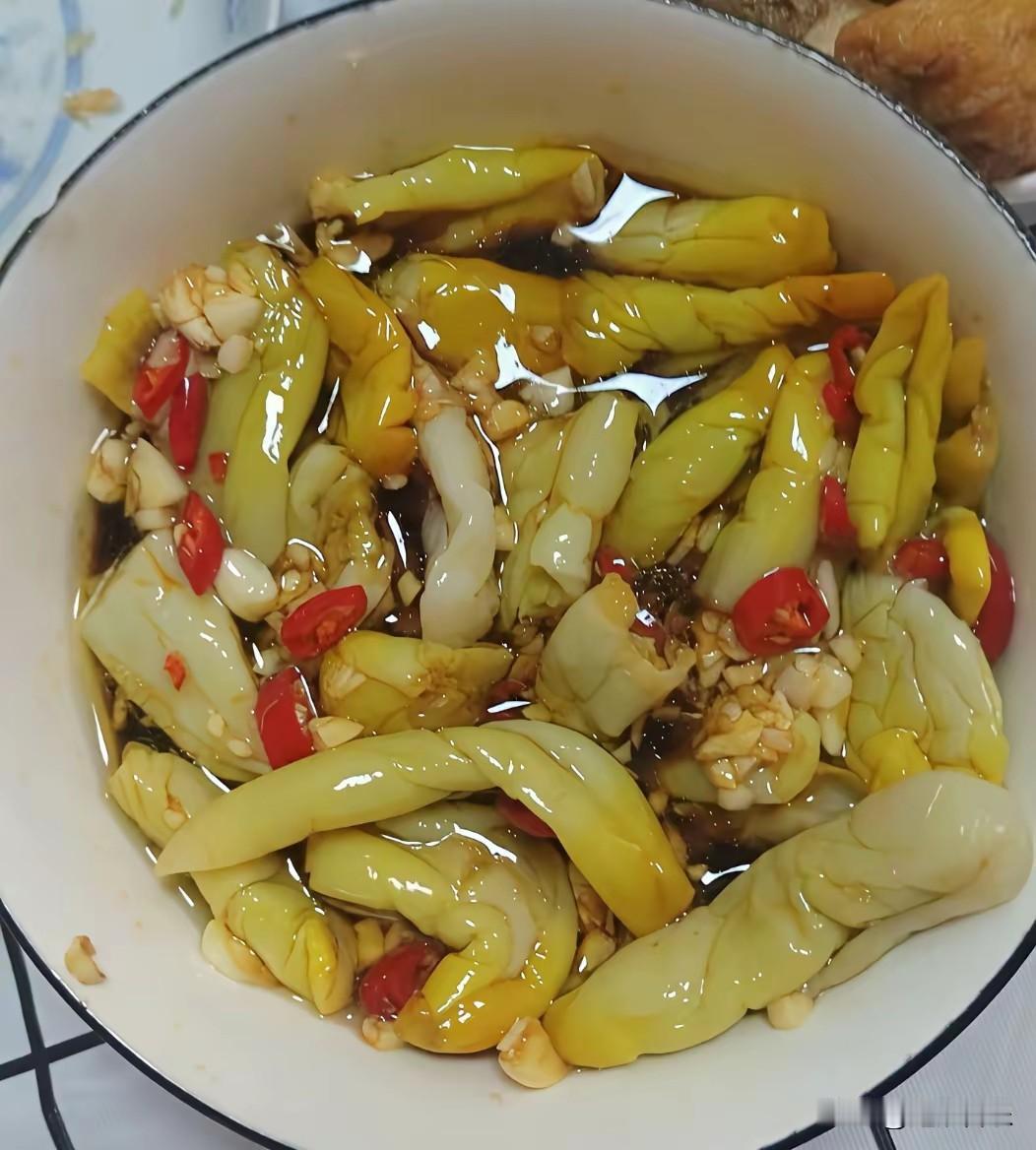 广西又到了一天冲三四次凉的季节，饮食才是解暑的关键！

这个季节，各种各样的酸配