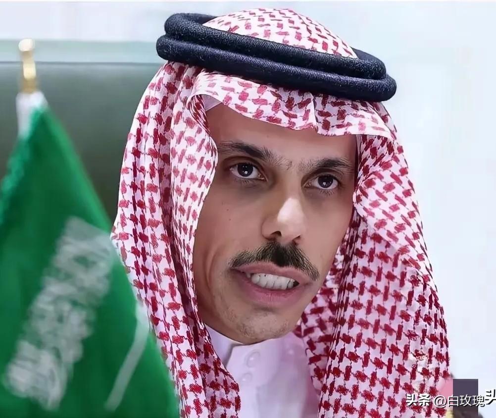 中国和沙特谈妥了
​北京时间4月2日，沙特终于等不了了，一通电话主动打到了北京，