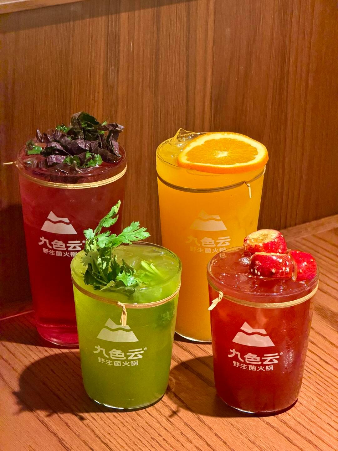 在杭州来福士！念念不忘的一顿。。谋策文化传媒感谢本地朋友的指路，在杭州吃美了🥰