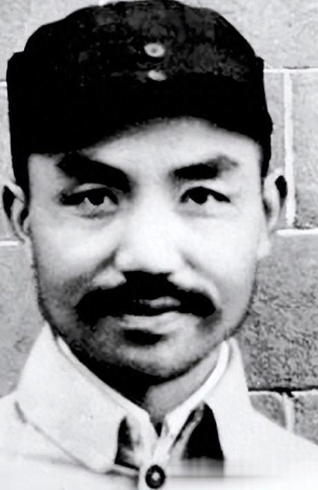 新中国成立后，他长期休养，没授衔也没职务，1955年定级时，工作人员犯了难，毛主