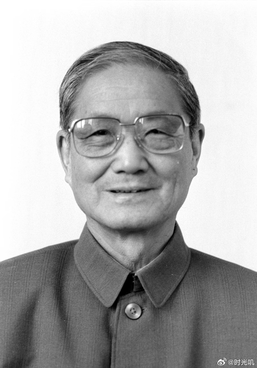 宋平同志逝世中国共产党第十三届中央政治局常委，原国务委员宋平同志，因病医治无效，