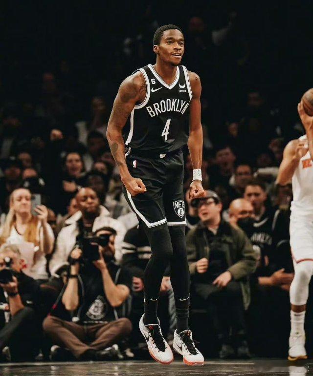 萨姆纳希望落空！今天早上10点，CBA联盟公布各队外援注册信息，其中广东男篮只注