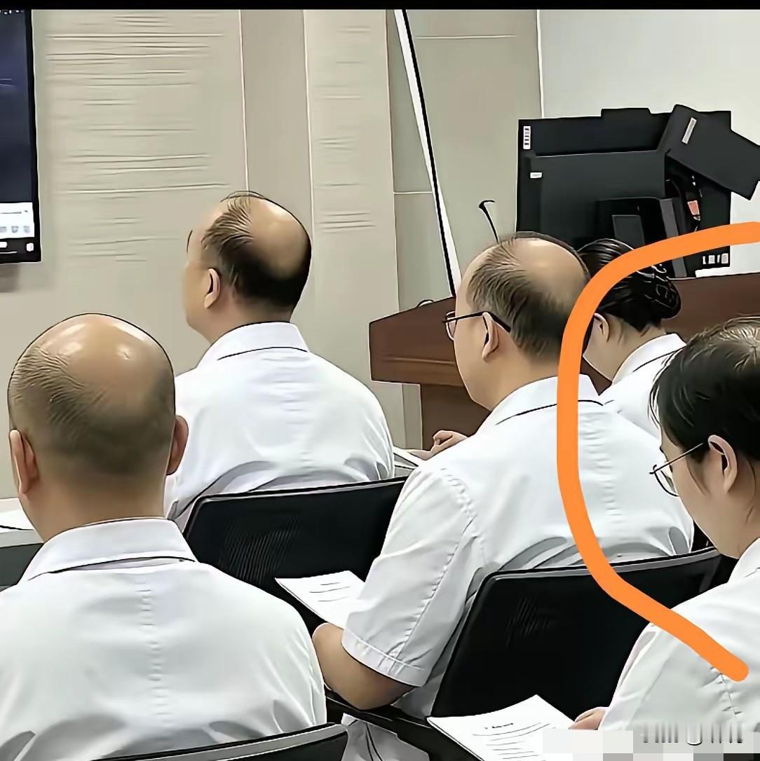 男人当了领导就开始秃头，是应酬喝酒太多了吗