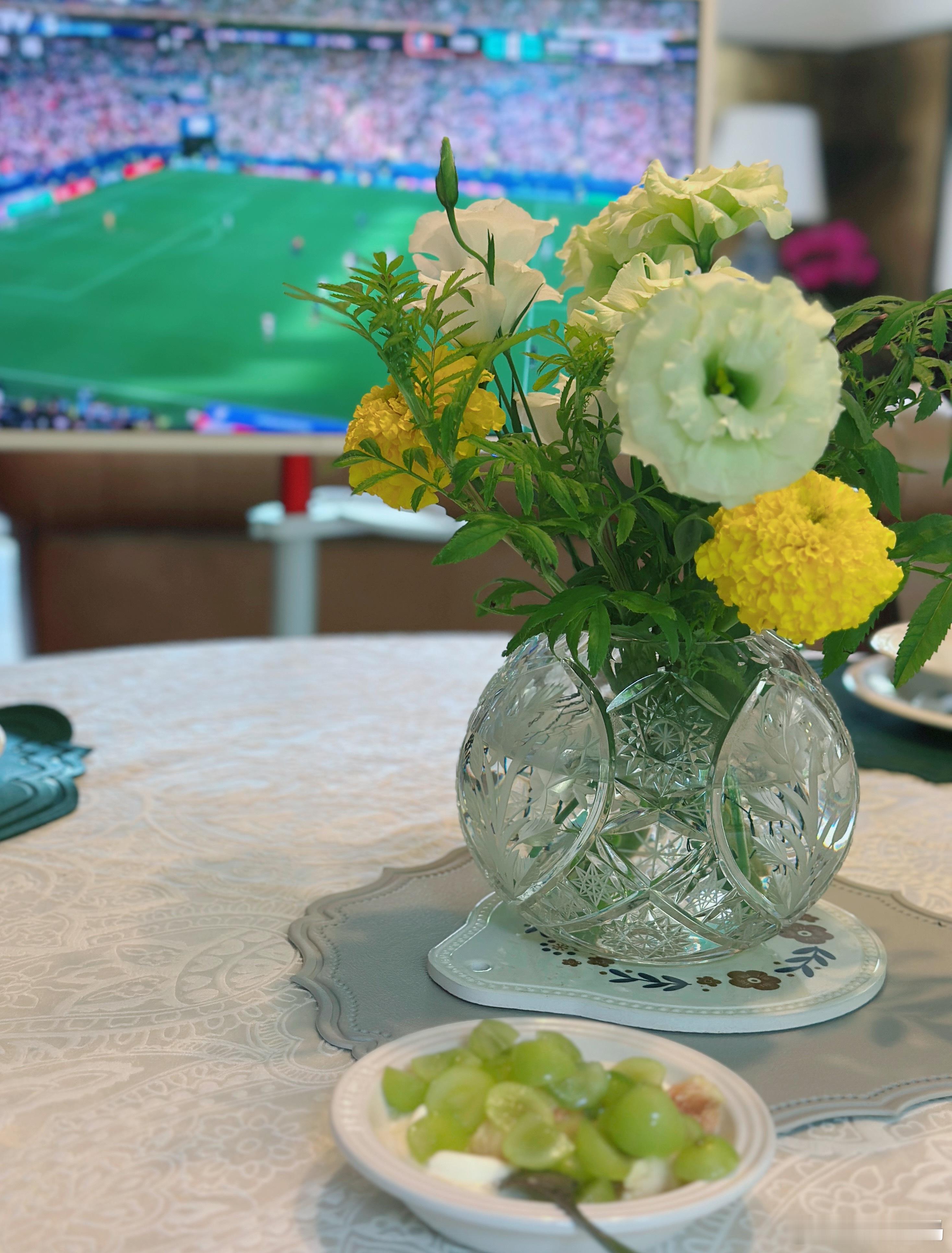 七月🎐 足球果然魅力无穷⚽️今天这场比赛不断反转啊法国会不会反超啊早☕️ 
